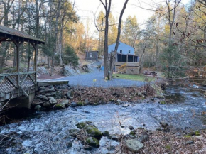 Peaceful Gateway to Island Creek Cottage East Stroudsburg
